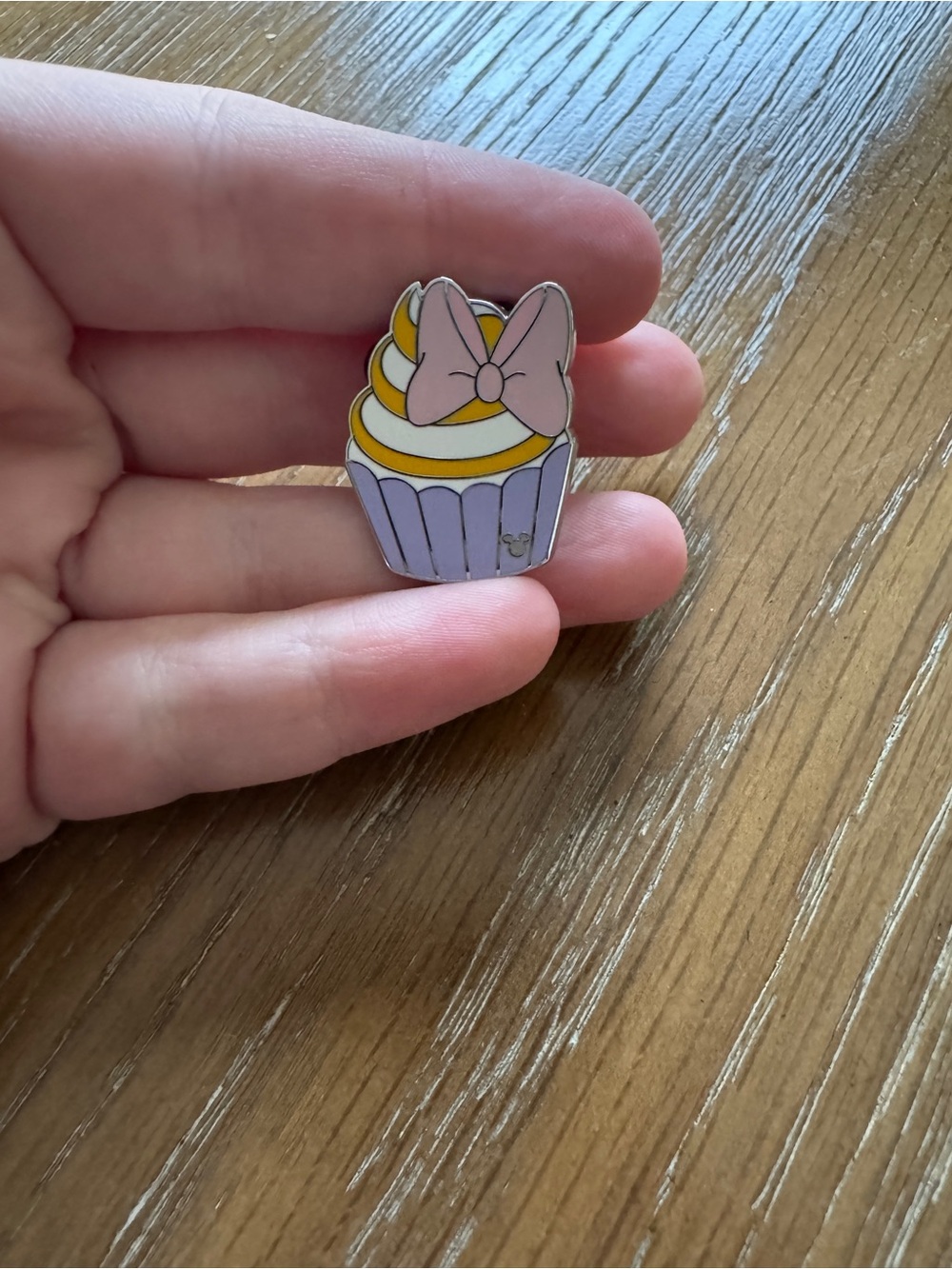 WDW 2026 Hidden Disney Wave A Daisy Duck Cupcake Pin